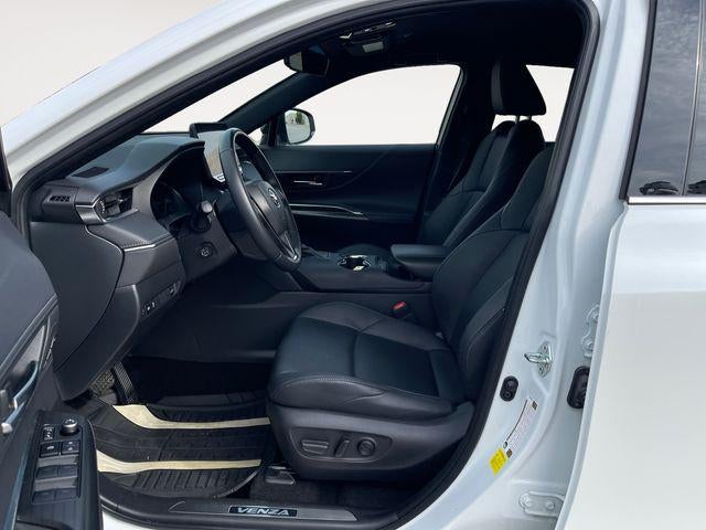 2024 Toyota Venza Nightshade