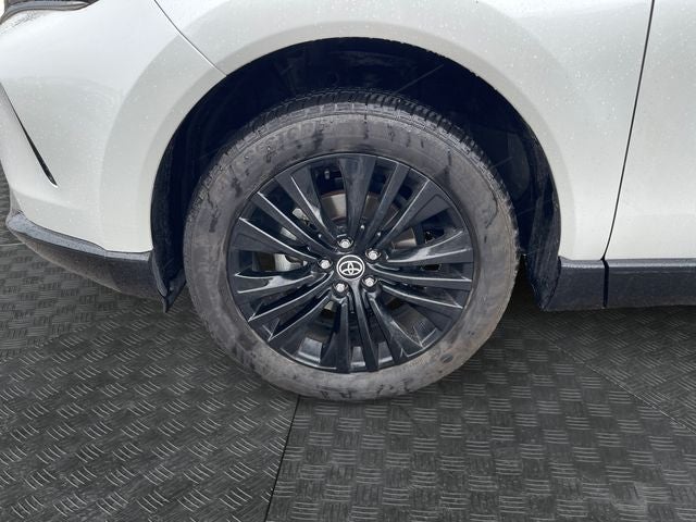 2024 Toyota Venza LE