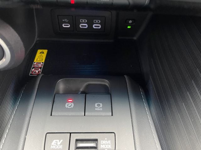 2024 Toyota Venza LE