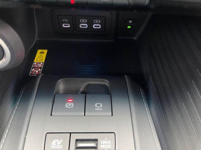 2024 Toyota Venza LE