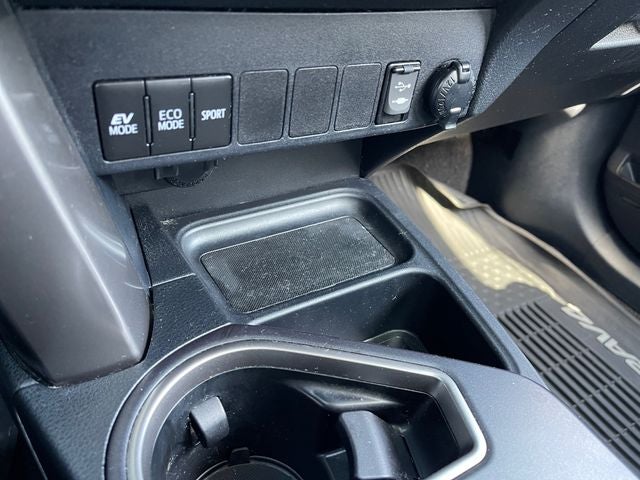 2018 Toyota RAV4 HYBRID XLE