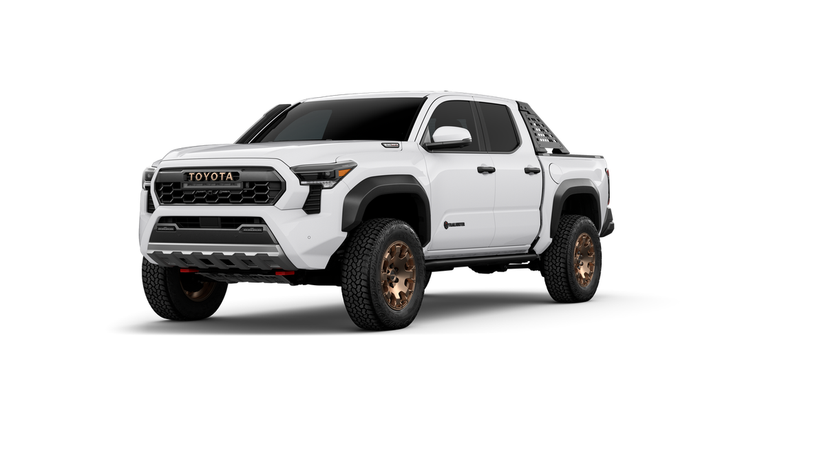 2026 Toyota Tacoma i-FORCE MAX Tacoma Trailhunter