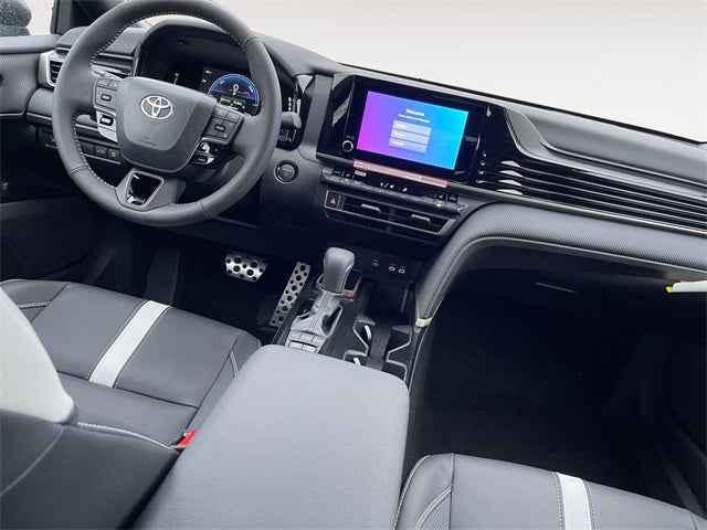 2026 Toyota Camry SE AWD