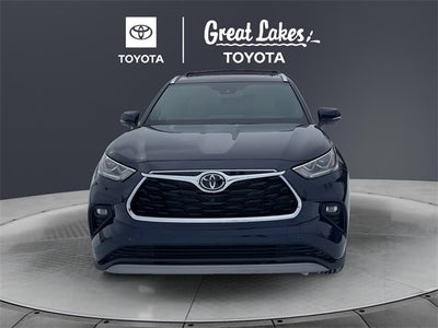 2026 Toyota Highlander Hybrid Platinum