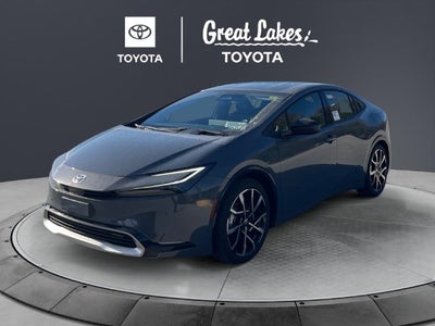 2027 Toyota Prius Plug-in Hybrid XSE